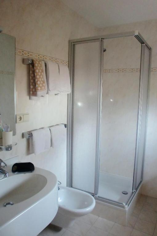 Hotel Viktoria Castelrotto Chambre photo