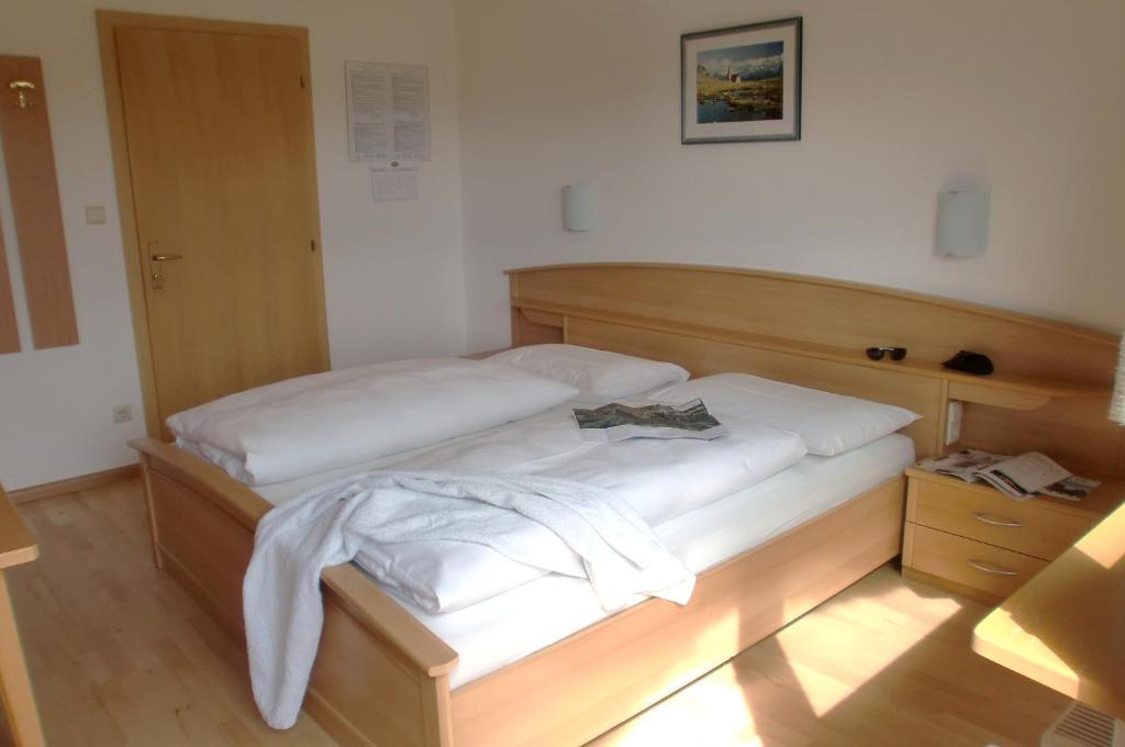 Hotel Viktoria Castelrotto Chambre photo