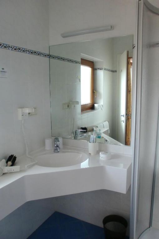 Hotel Viktoria Castelrotto Chambre photo