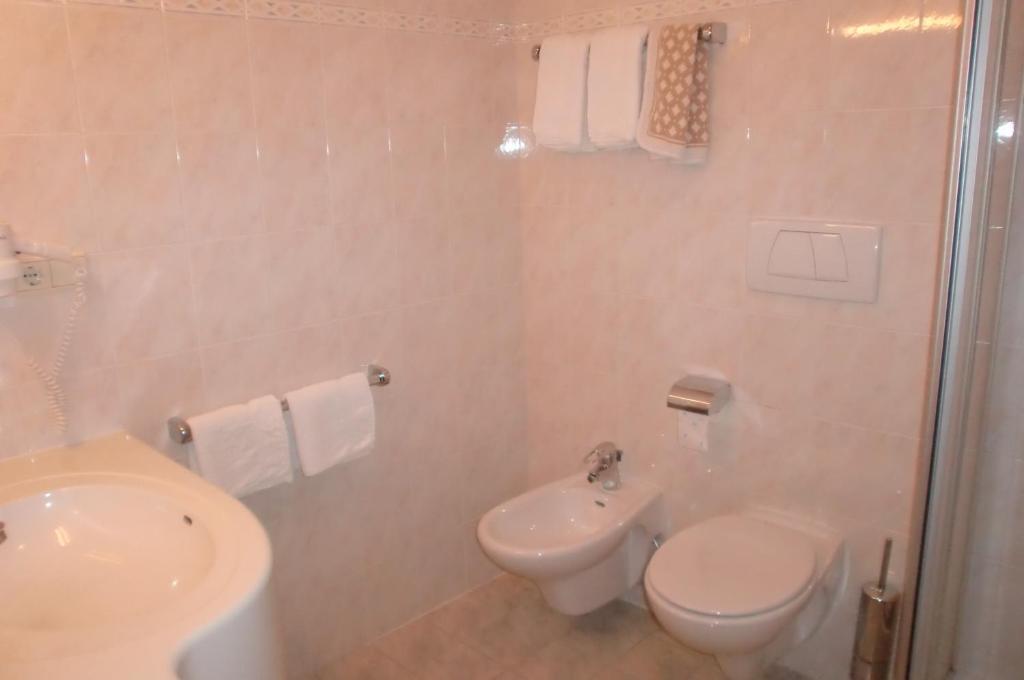 Hotel Viktoria Castelrotto Chambre photo