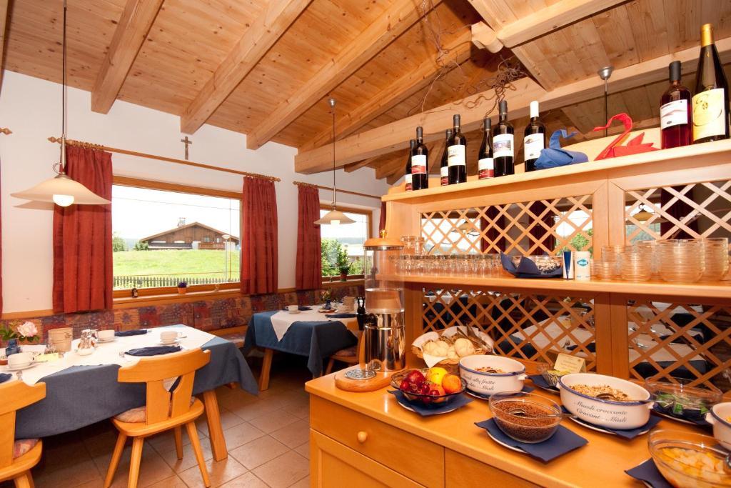 Hotel Viktoria Castelrotto Chambre photo